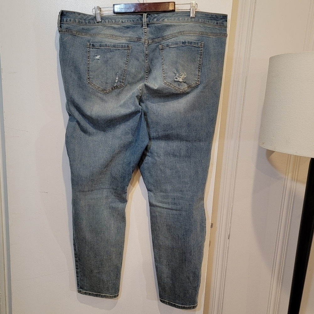 Torrid Light Wash Distressed Skinny Jeans Size 24R - Picture 7 of 17